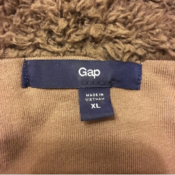 VEST - Picture 7 of 7